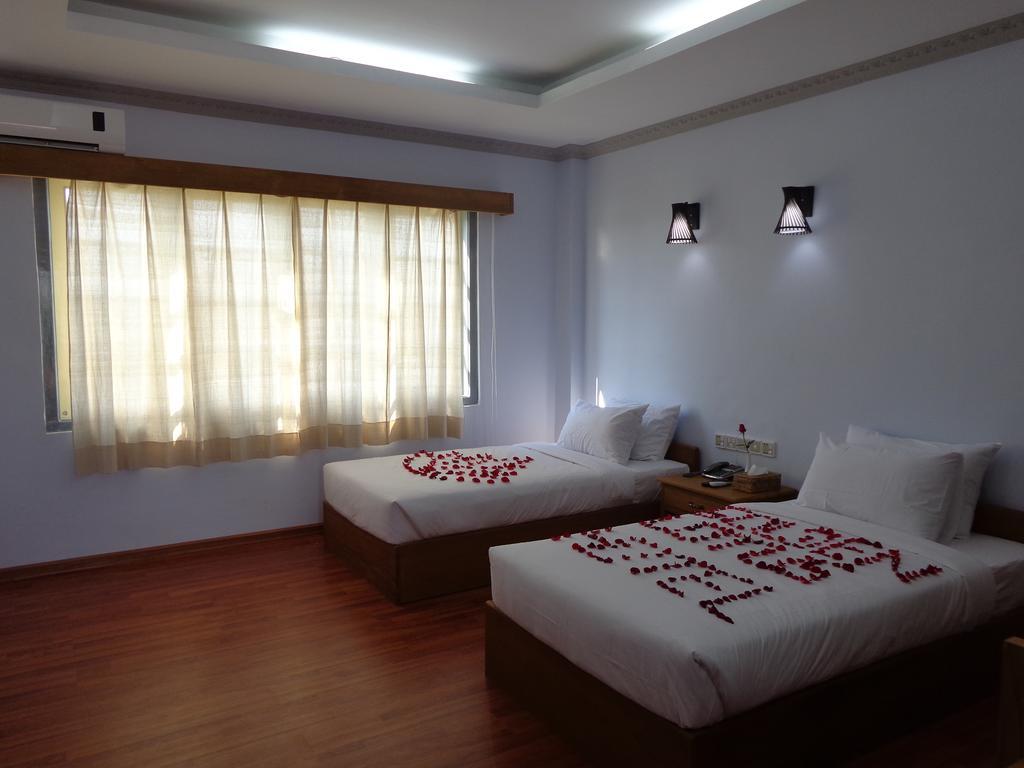 Golden Lotus Inle Hotel Nyaung Shwe Eksteriør billede