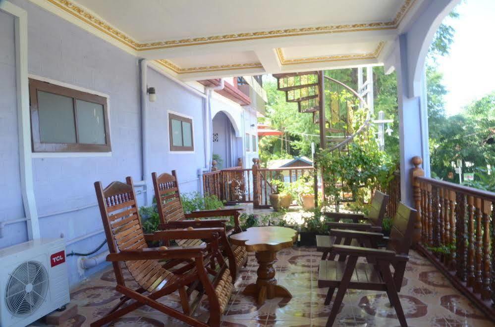 Golden Lotus Inle Hotel Nyaung Shwe Eksteriør billede