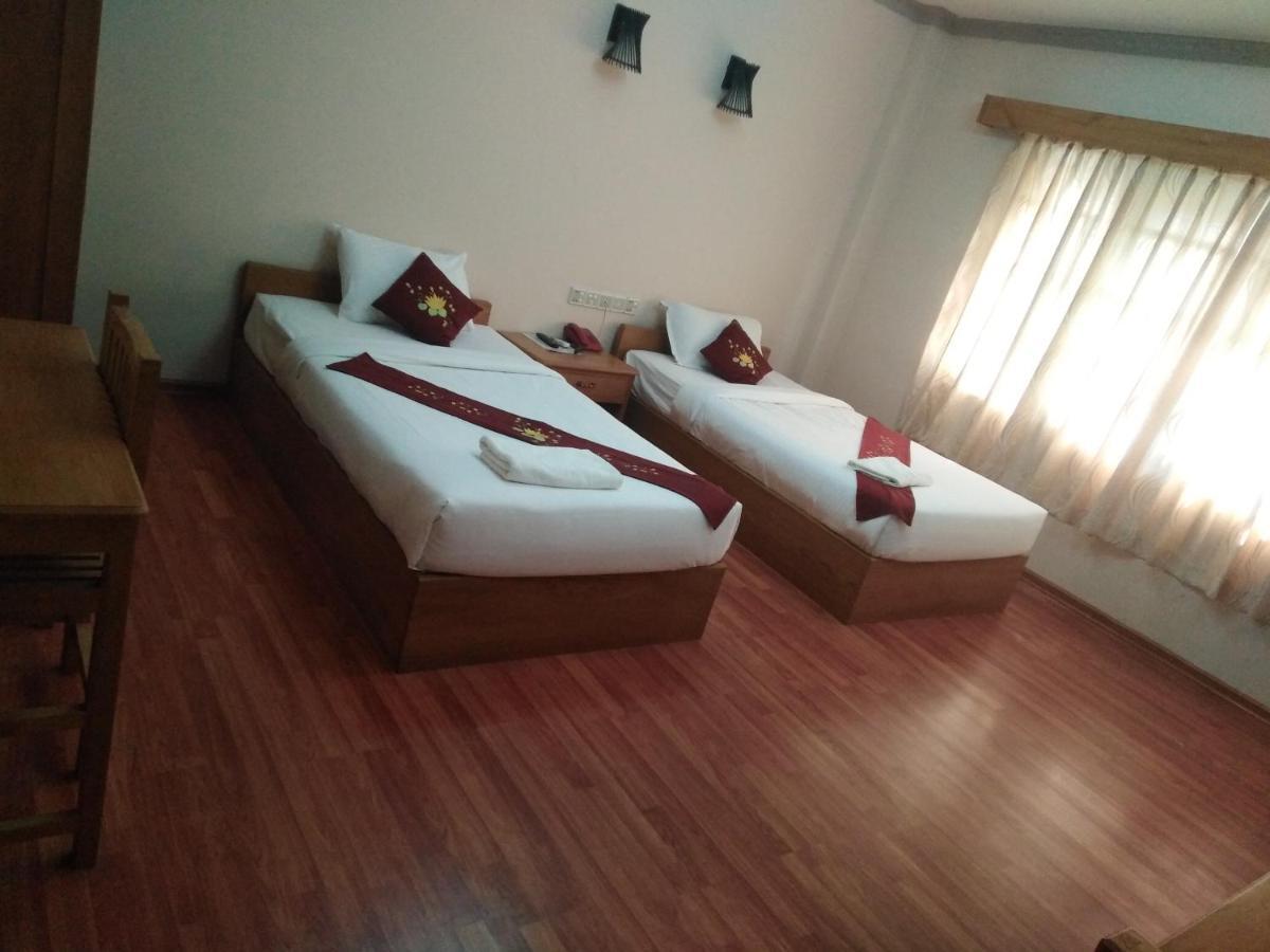 Golden Lotus Inle Hotel Nyaung Shwe Eksteriør billede